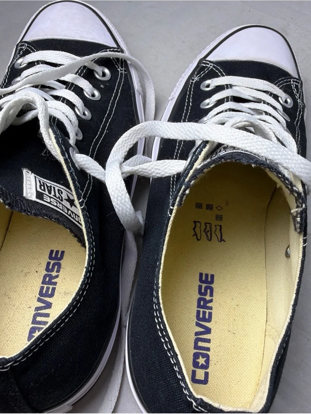 Converse classic low